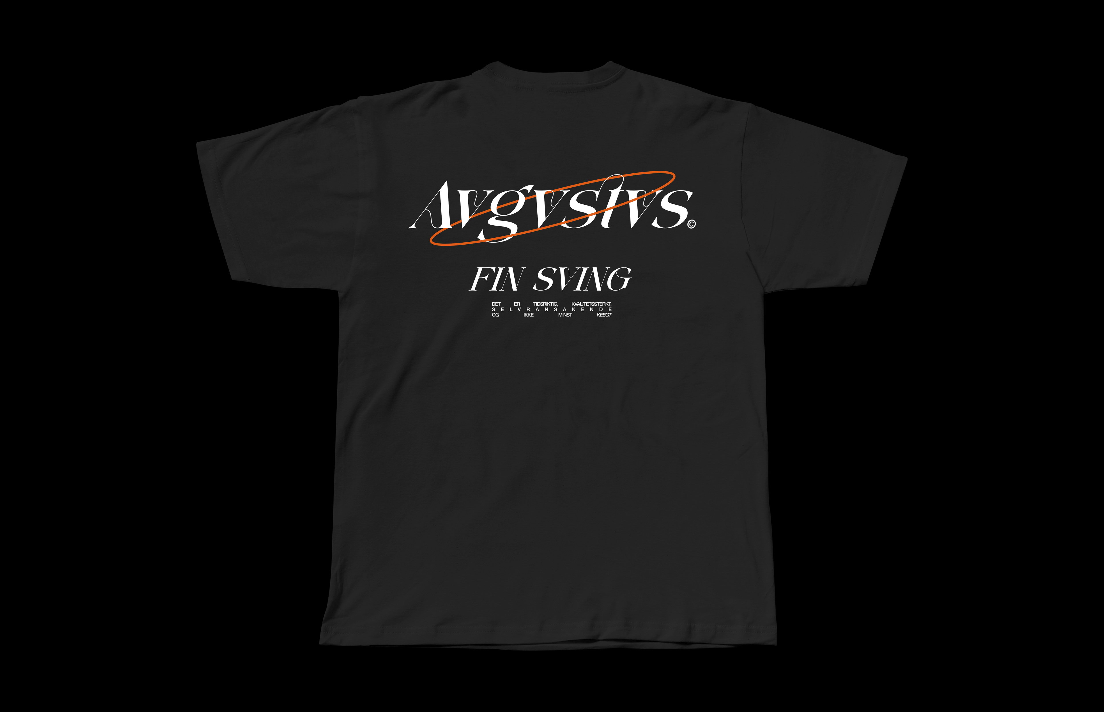 AVGVSTVS “Fin Sving” Tee - Sort